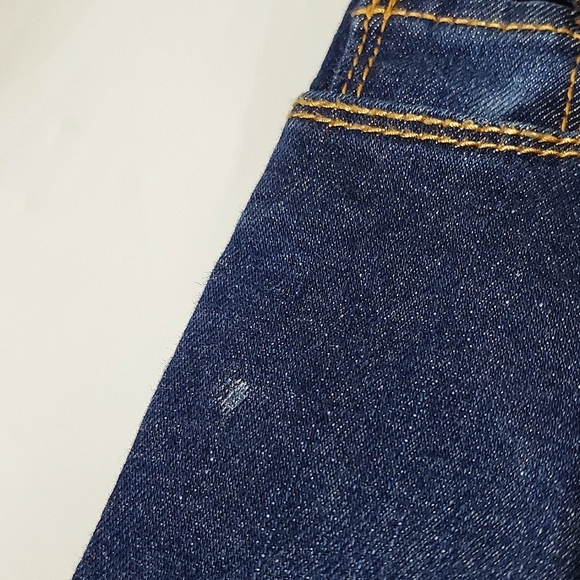 Old Navy Pull-On Skinny Jeans with Adjustable Waist, Size 3T (small Red Stains) - Picture 15 of 16